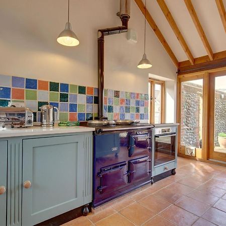 Williams Barn Villa West Beckham Екстериор снимка