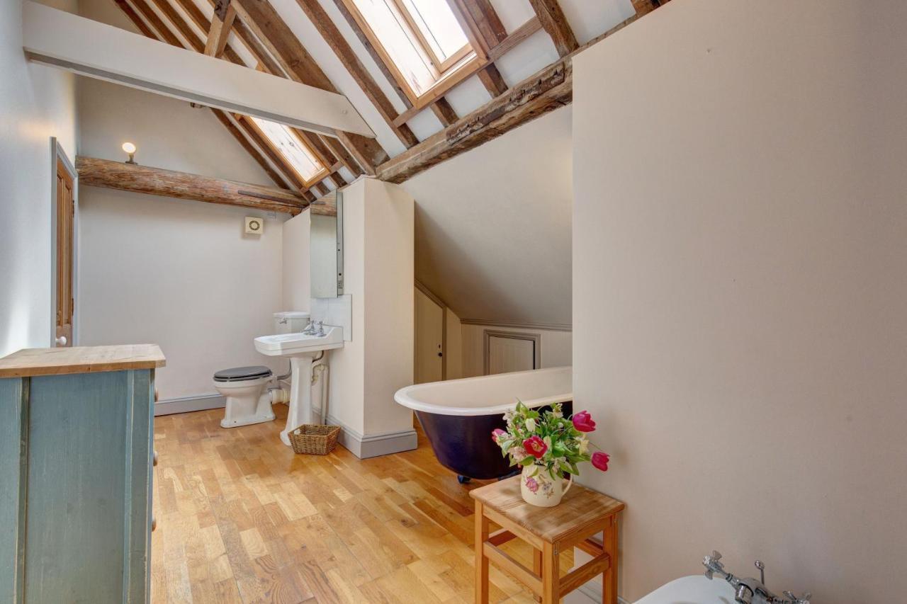 Williams Barn Villa West Beckham Екстериор снимка