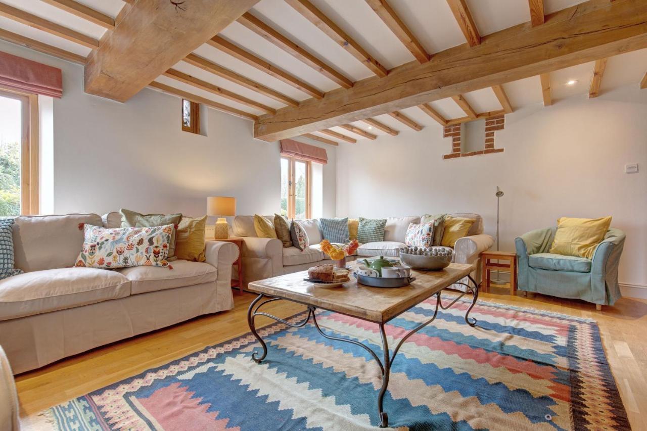 Williams Barn Villa West Beckham Екстериор снимка