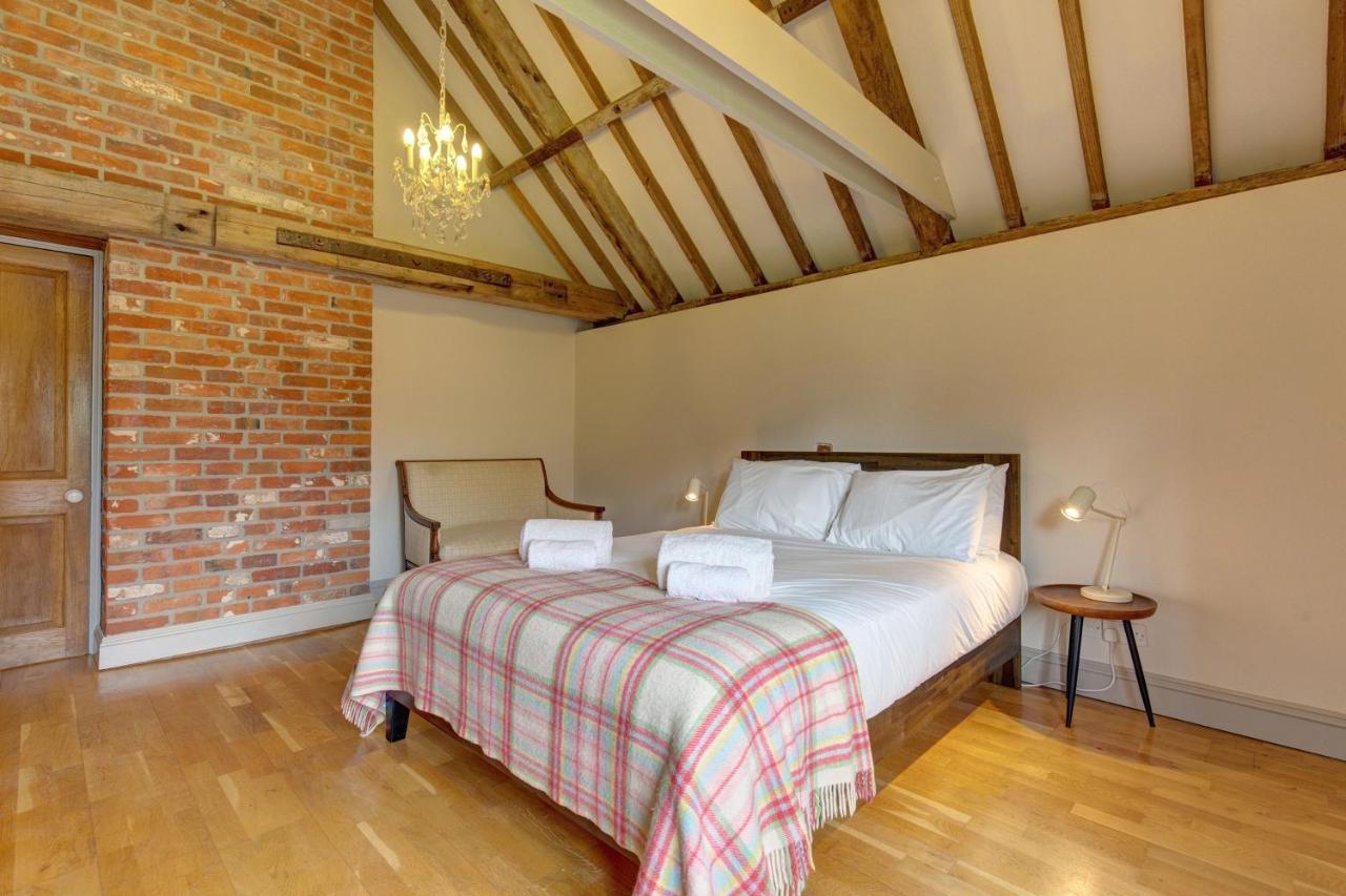 Williams Barn Villa West Beckham Екстериор снимка